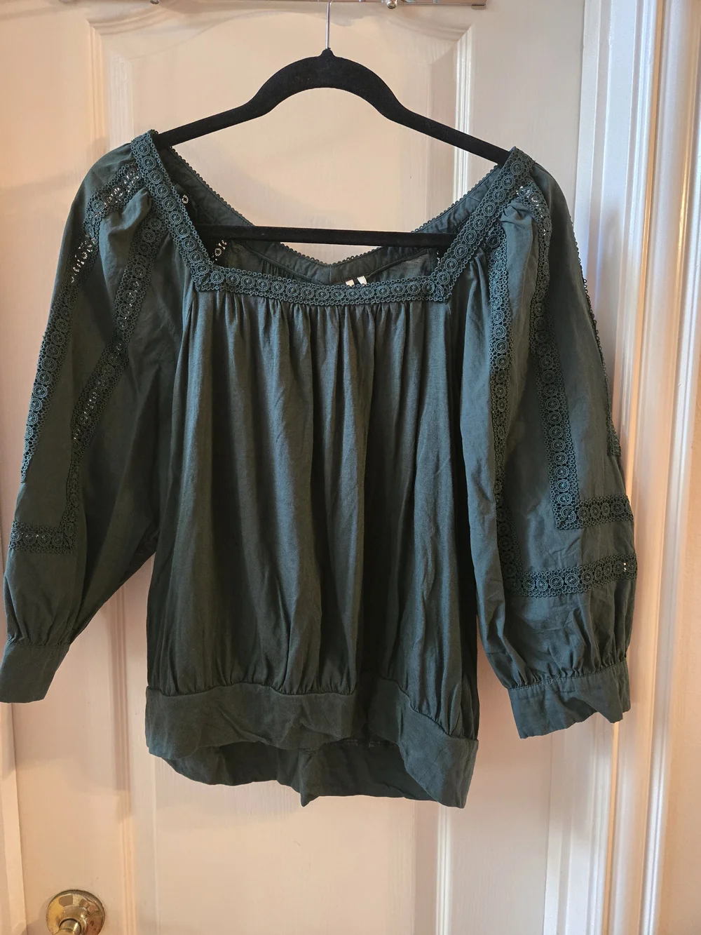 Anthropologie chela lace